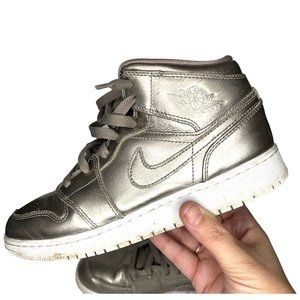 006 Nike Air Jordan 1 Mid Sepia Stone  Y Size 5.5  Posh Show SB 50